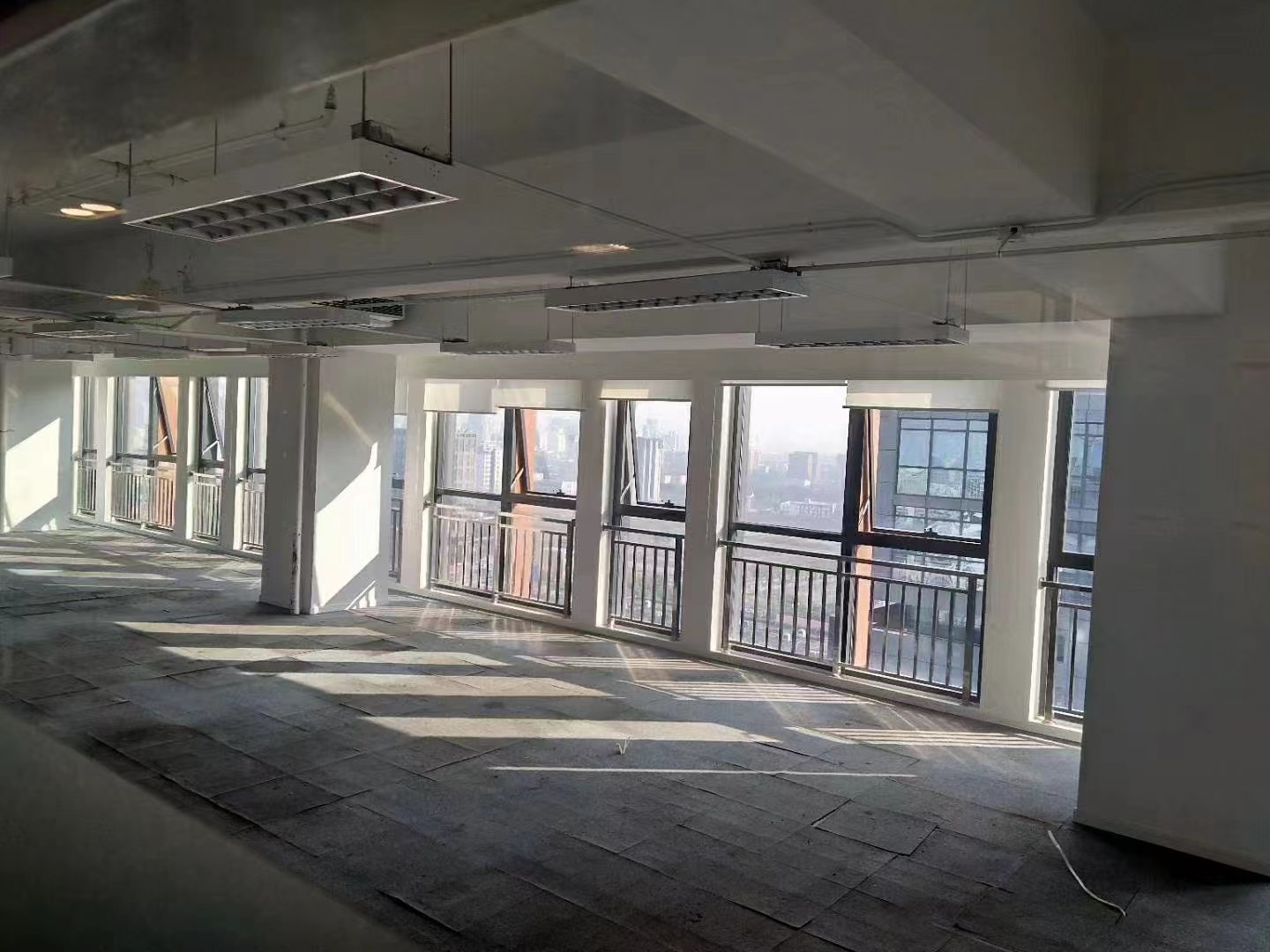 9-22051922293Sc.jpg 漕河泾H88越虹广场现房出租桂林路地铁站(图8)