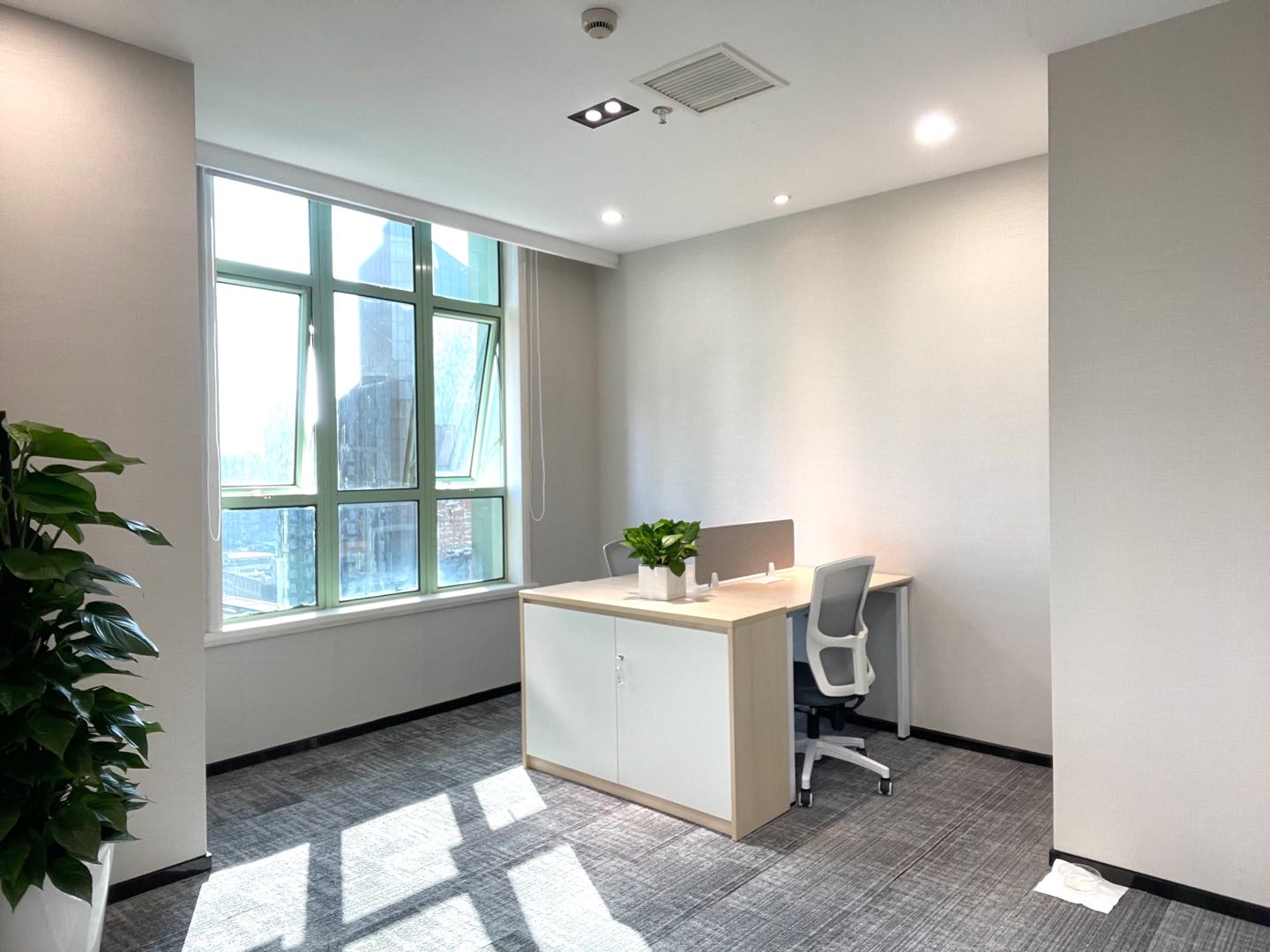 8-2205201GA0596.jpg 上海华盛大厦拎包入住338平(图7)