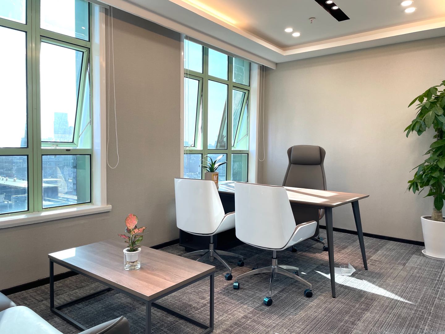 8-2205201GA05K.jpg 上海华盛大厦拎包入住338平(图5)