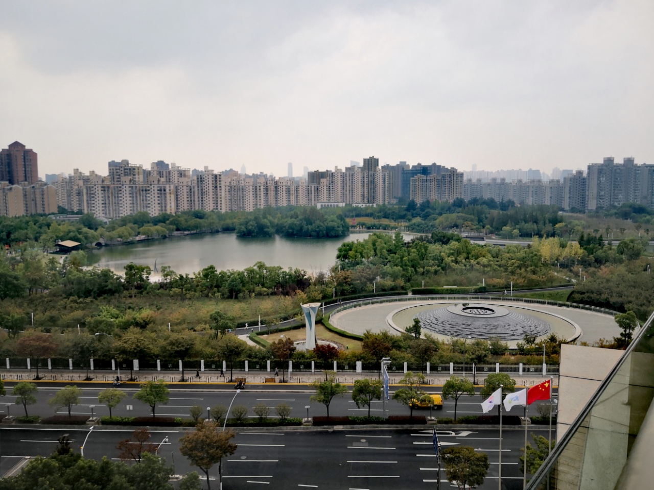 珠江创意中心,近大宁音乐广场, 200平精装,送家具送免租期(图7)