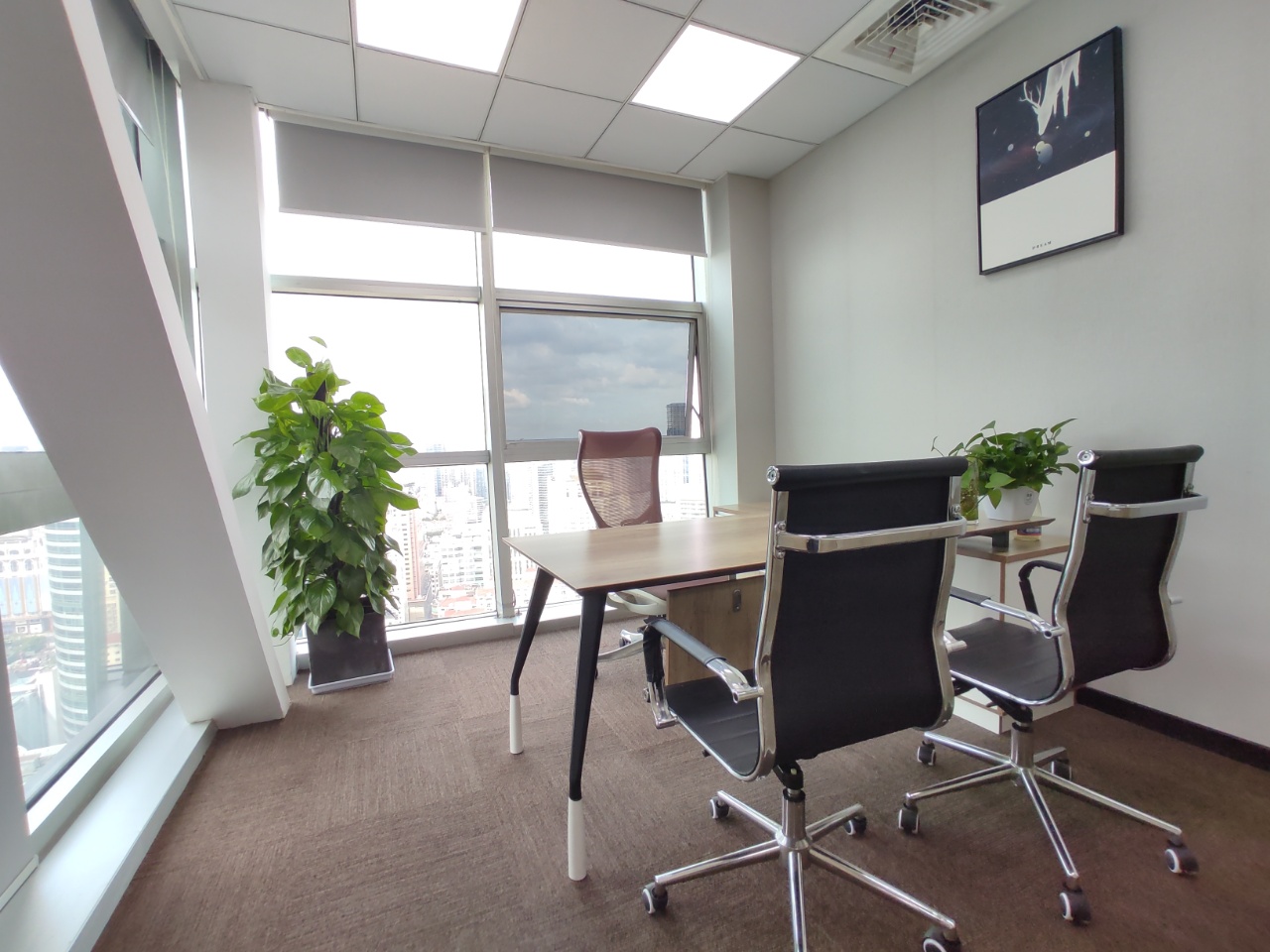 12-2205231FU24S.jpg 静安写字楼出租,全新定制装修,珠江办公室全落地窗 ,配套齐全(图5)