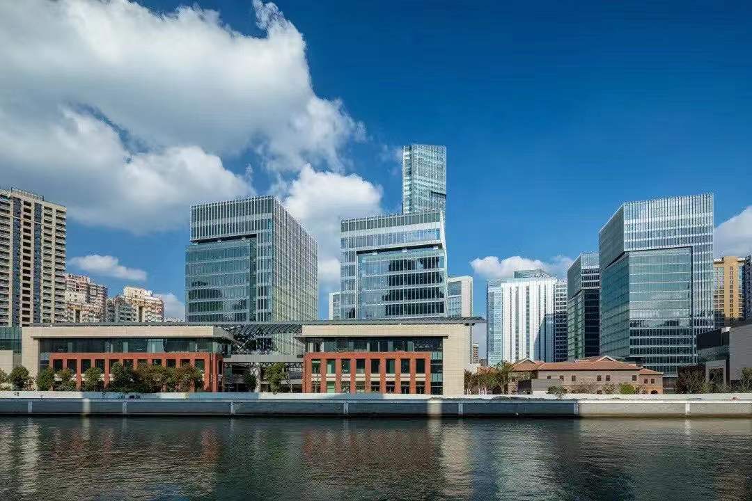 静安国际中心静安区汉中路带装修看苏州河景观正对电梯厅(图2)
