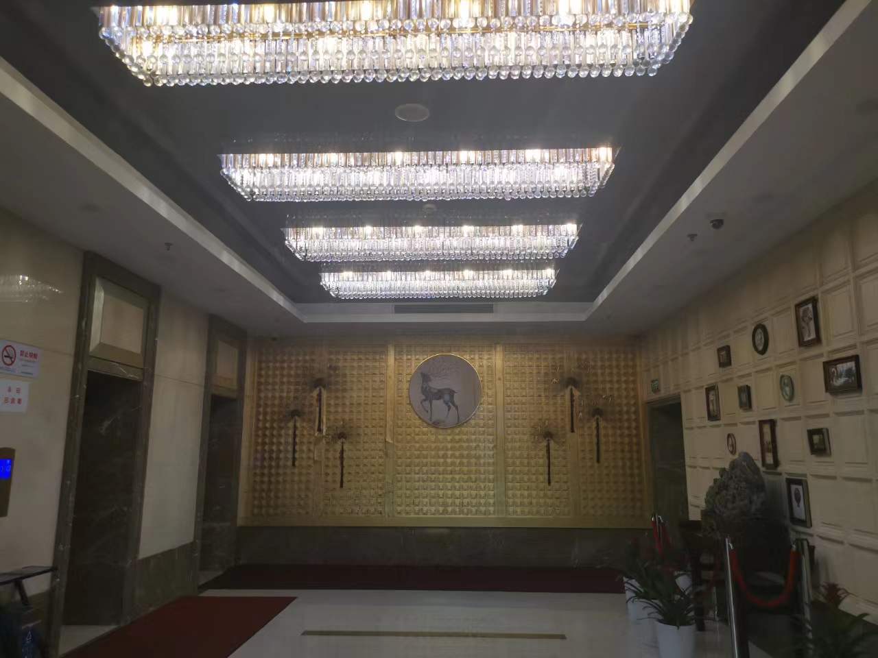 邮电大厦上海火车站站精装修带家具(图1)