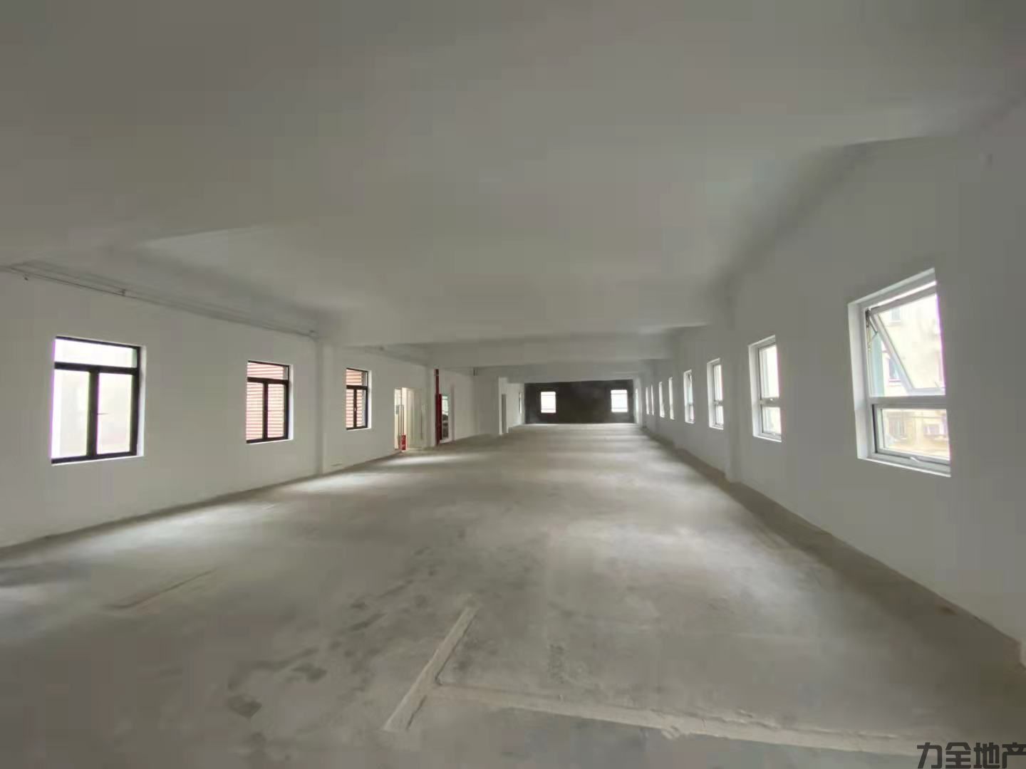 徐汇南站 美通科创空间 500平三面采光 带双下水独立卫生间 24小时空调(图2)